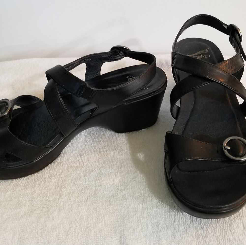 Dansko sandles size 38